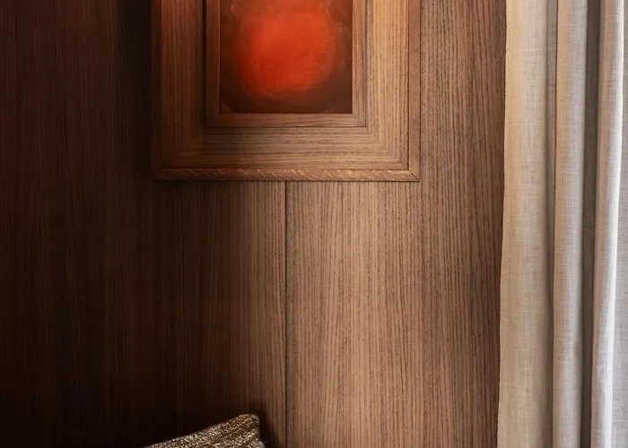 Naman Hotellerie - Condotti 4*
