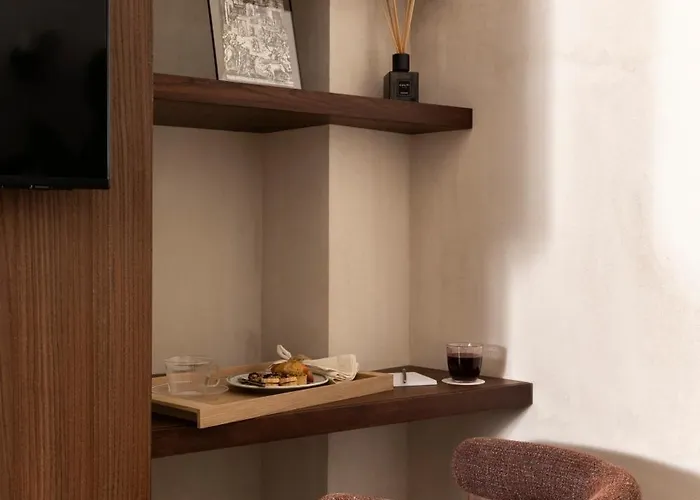 Naman Hotellerie - Condotti 4*