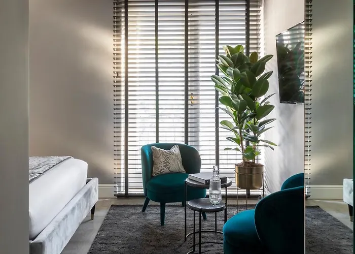 Naman Hotellerie - Condotti Gasthuis 4*