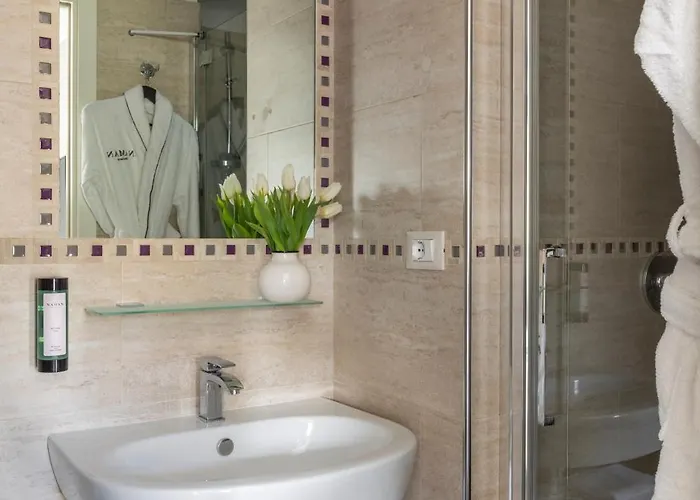 Naman Hotellerie - Condotti 4* Roma
